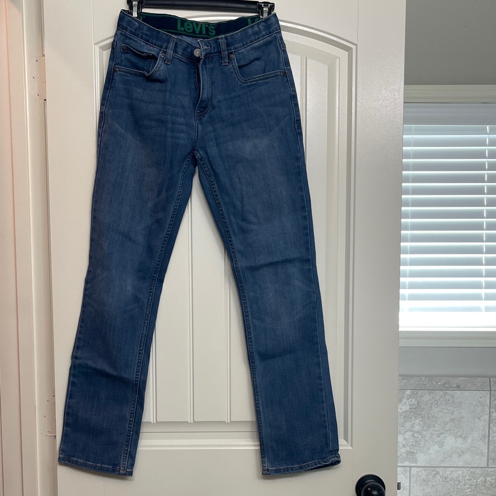 Levi's Mid Wash Straight Leg Jeans in Blue